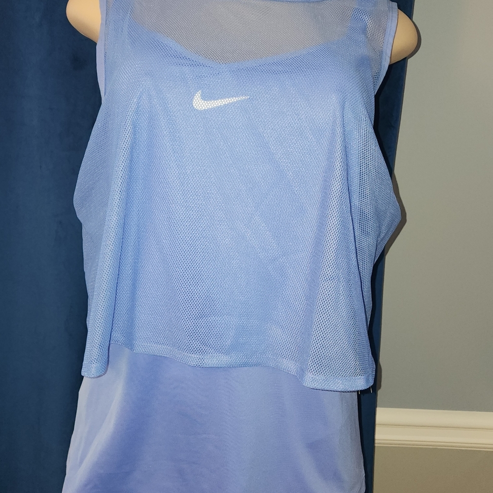 Athletic top